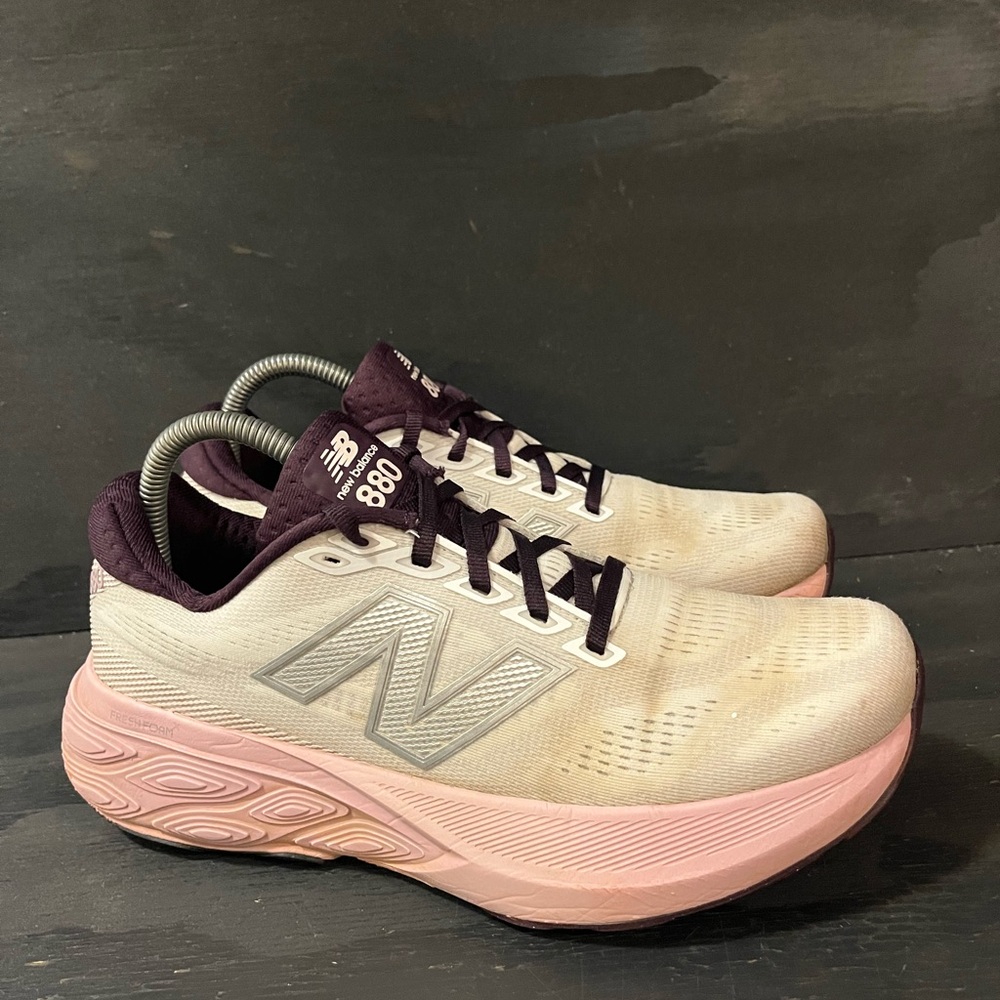 New Balance Fresh Foam X 880v15 Women’s Size 9 Running Shoes White Pink W880A15